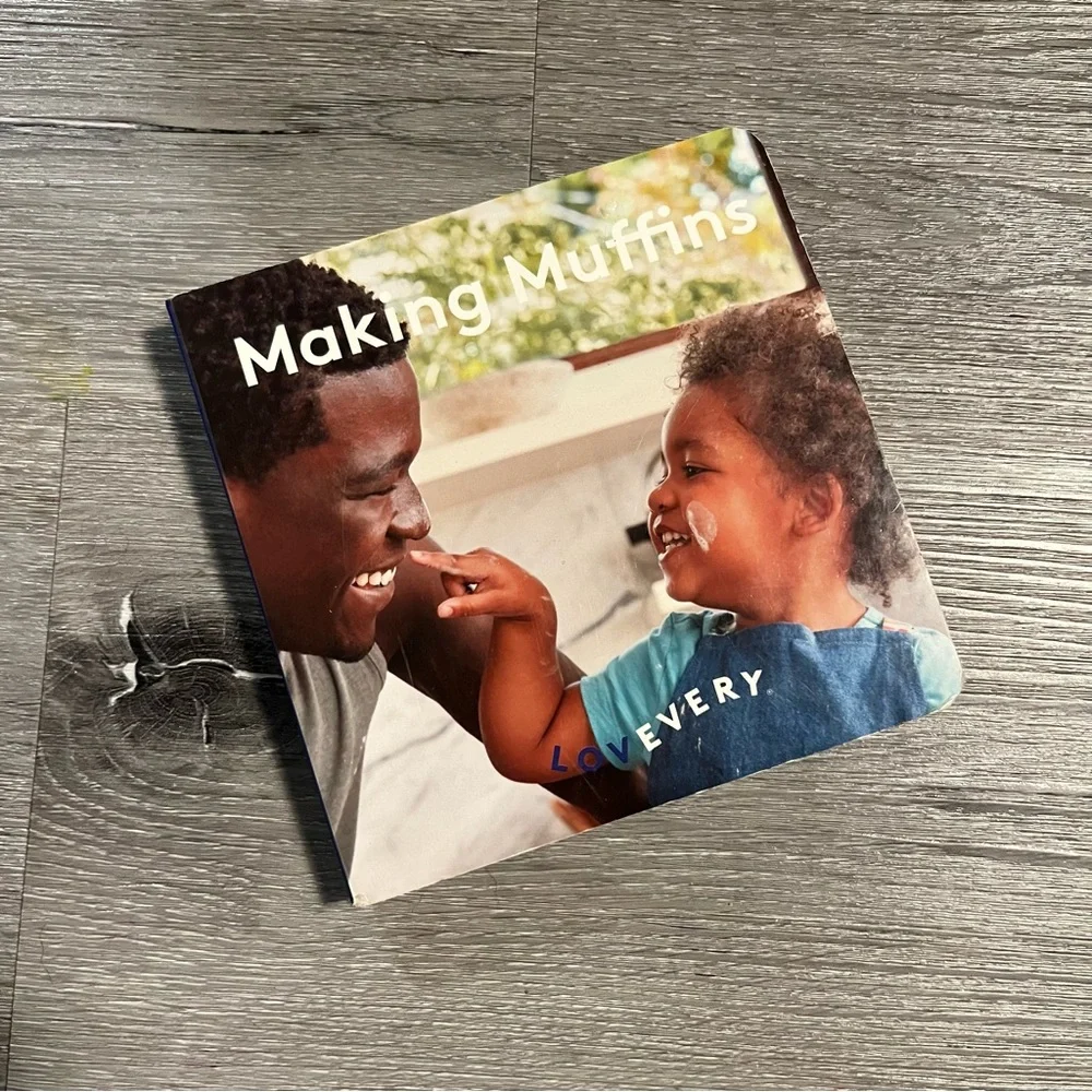 Lovevery Board Book - Making Muffins - Infant Toddler Baby